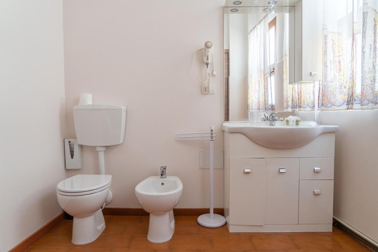 Bed & Bike Ferrara Bed & Breakfast Екстериор снимка